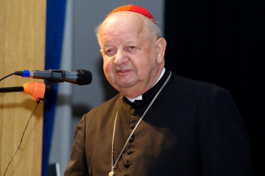 Kard. Stanisław Dziwisz, najbliższy współpracownik św. Jana Pawła II, kończy 85 lat.